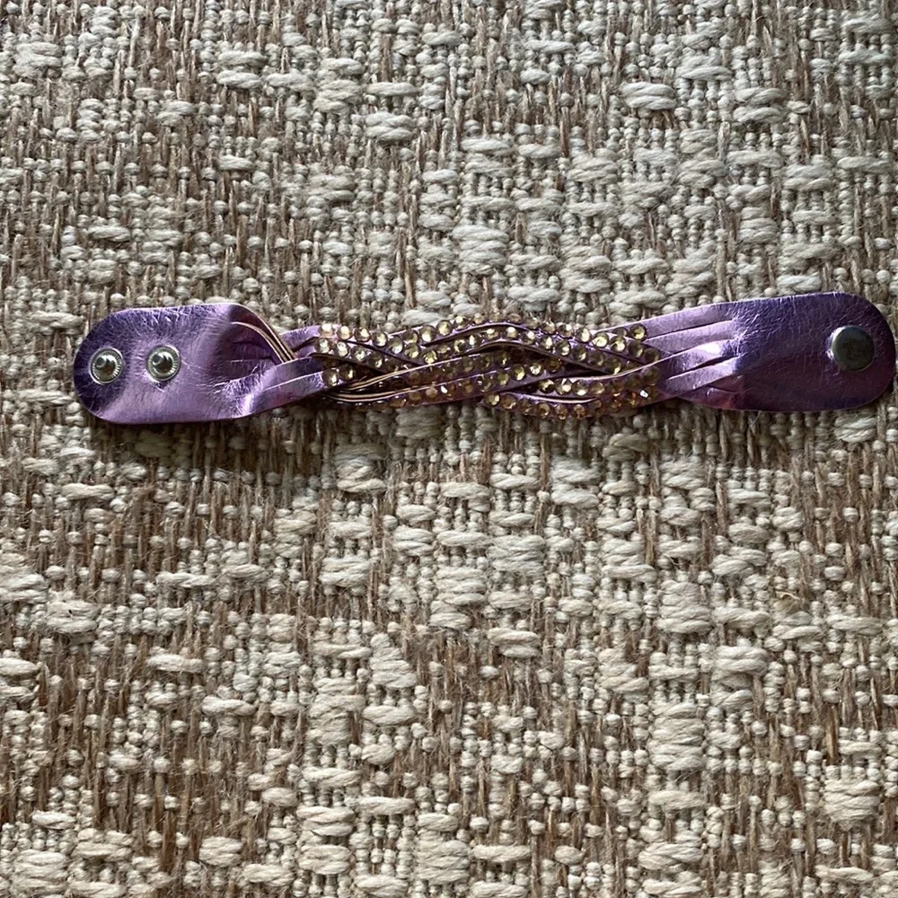 Purple faux leather snap bracelet with rhinestones